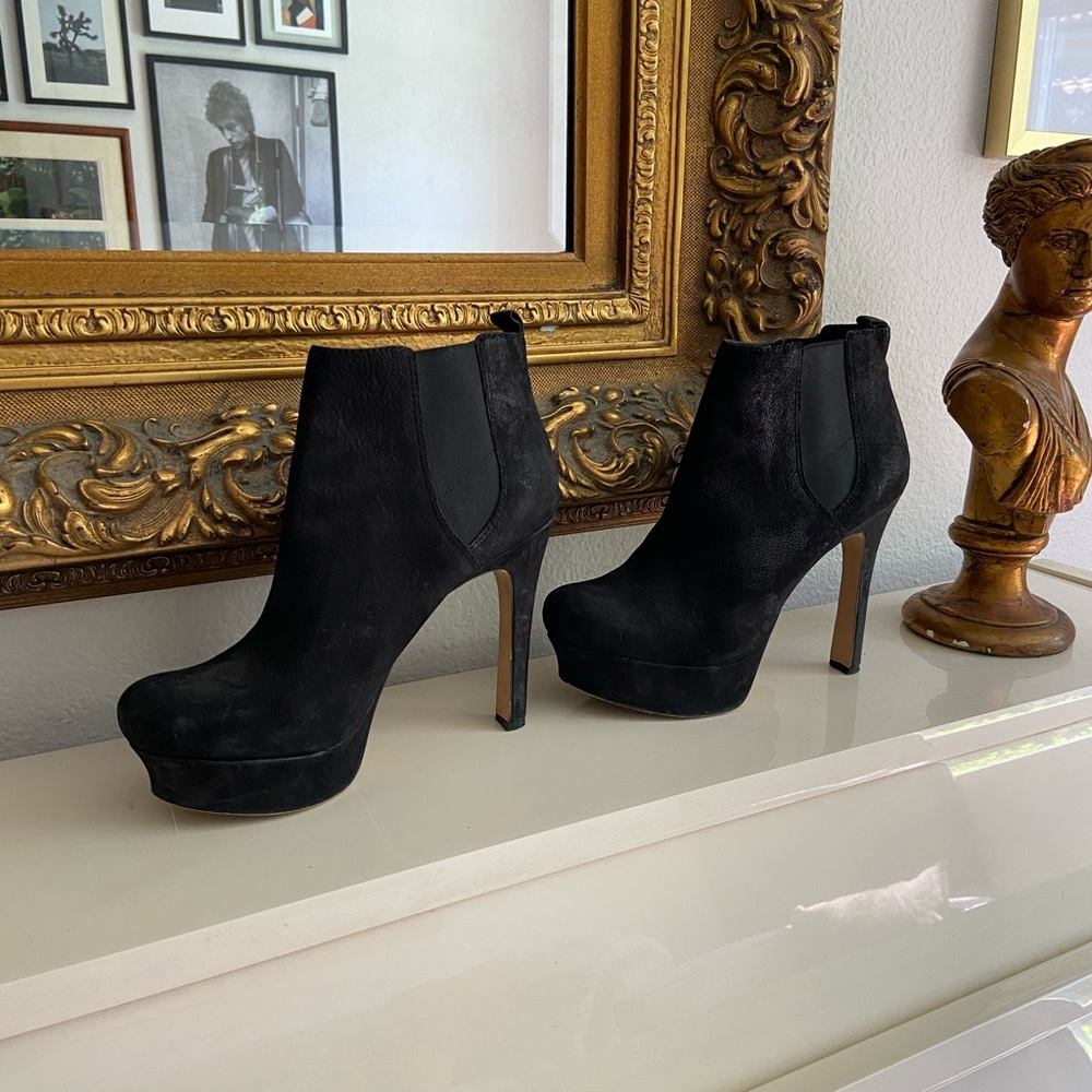 Vince Camuto - Platform Leather Ankle Bootie